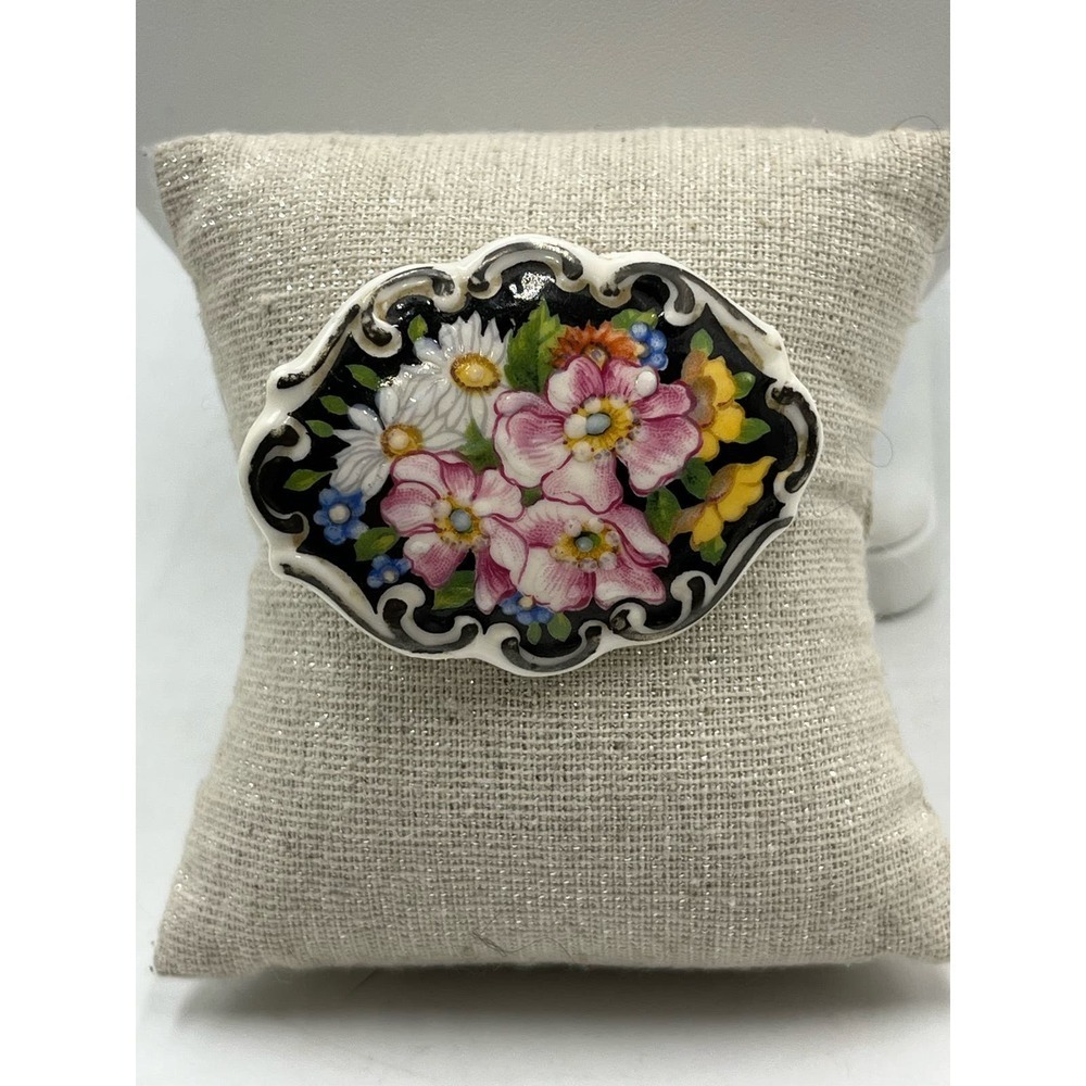 Antique Germany BAVARIAN SCHUMANN Hand Painted Floral‎ Brooch Pin